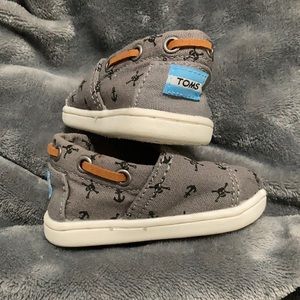 TOMS baby shoes